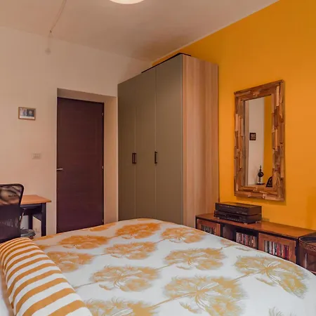 Urban Dora - For Families * 都灵