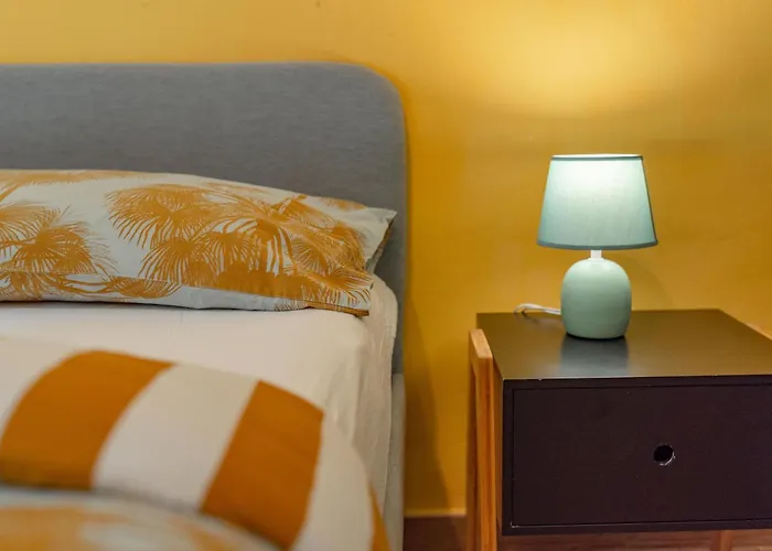 Urban Dora - For Families شقة